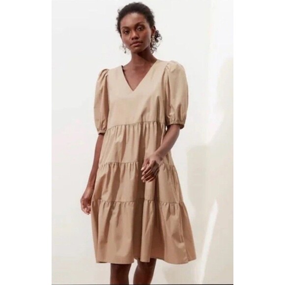Banana Republic Dresses & Skirts - Banana Republic Puff Sleeve Tiered Midi Dress Khaki-Petite M